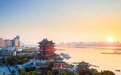 旅行：江西南昌，风景秀丽，八一起义之地，值得一去|南昌|滕王阁|江西_新浪网